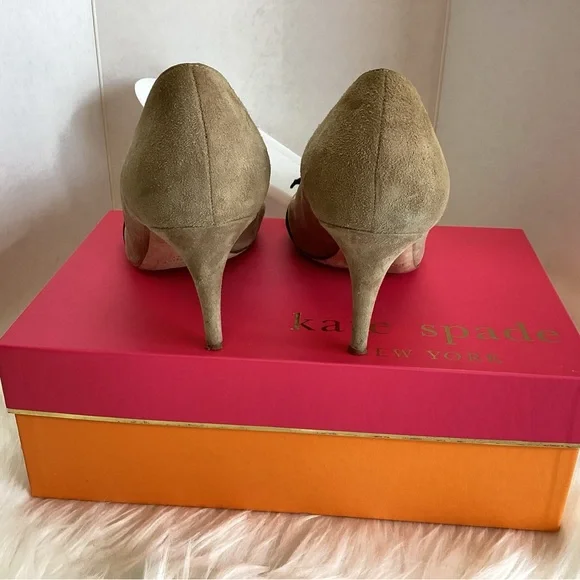 Kate Spade Thea Heels in Doe Taupe and black grosgrain bow. Women’s Size 8.5 GS1 - Picture 4 of 6